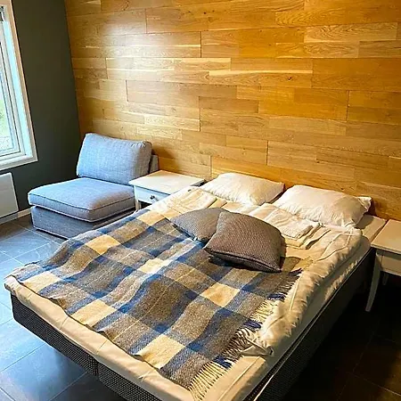 Utsikten Motel *