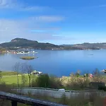 Utsikten * Hjelmeland